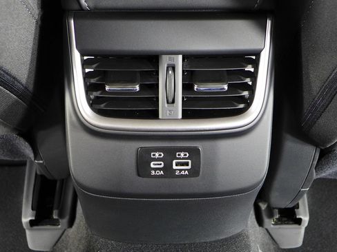 Certified 2025 Subaru Outback Premium AWD/4WD image 23