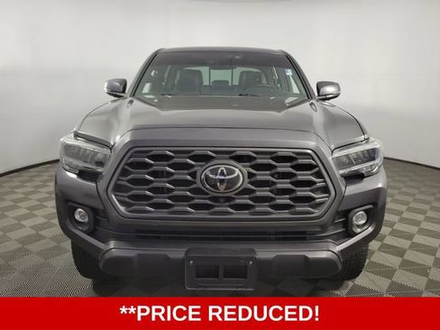 Used 2023 Toyota Tacoma TRD Off-Road w/ TRD Premium Off Road Package AWD/4WD image 2