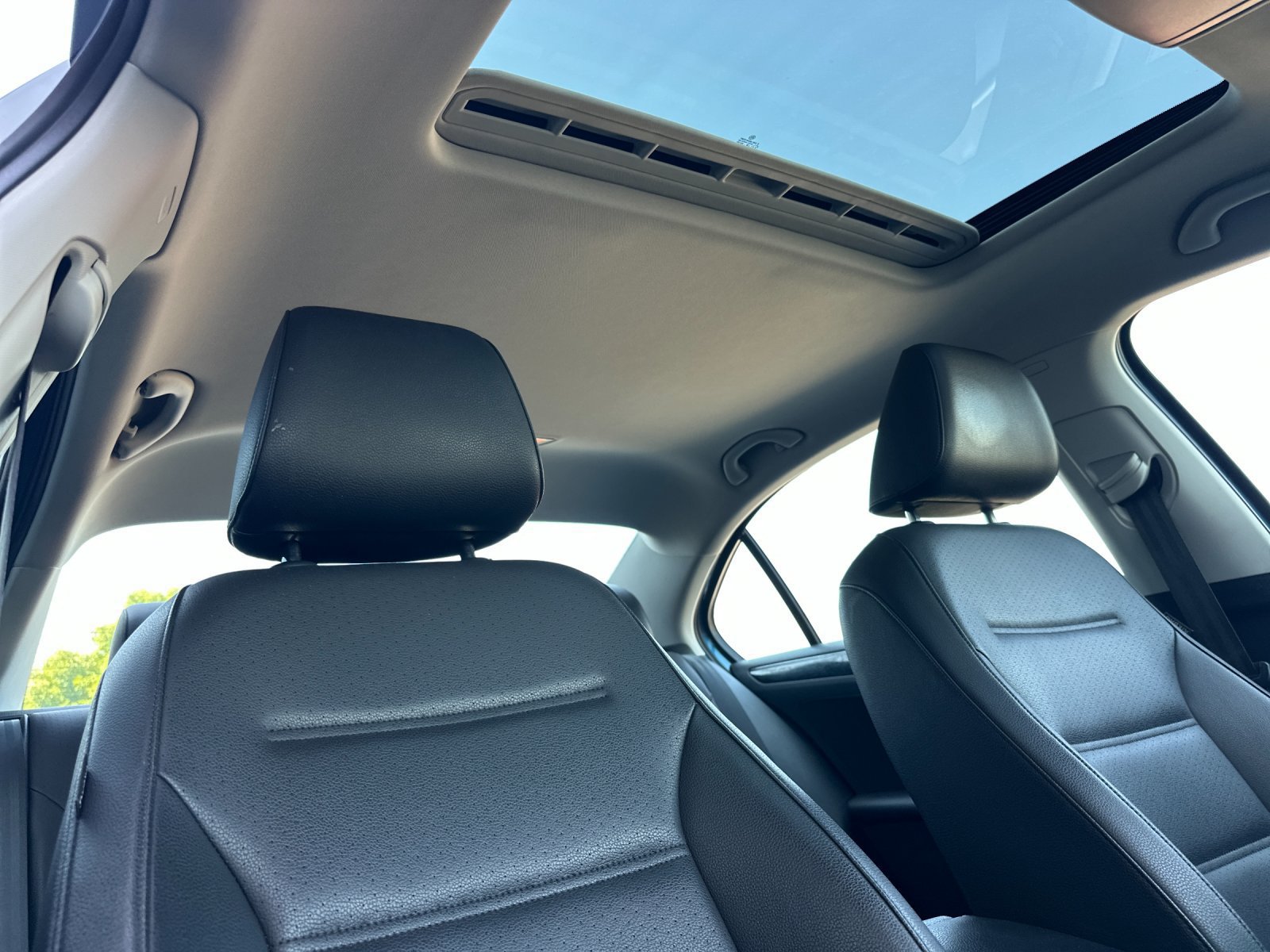 Used 2017 Volkswagen Jetta SEL FWD image 16