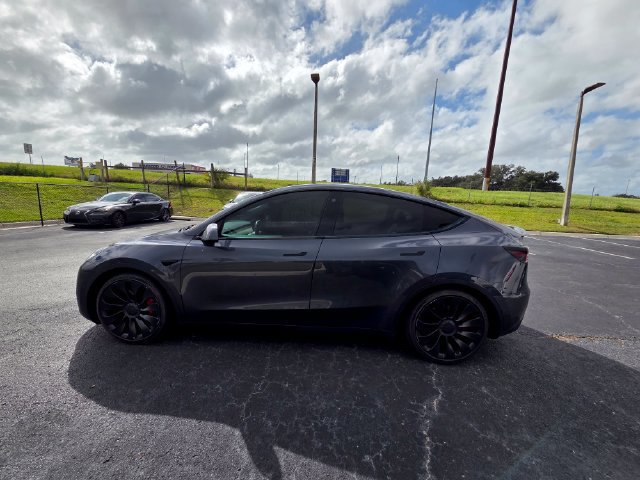 Used 2023 Tesla Model Y Performance AWD/4WD image 8