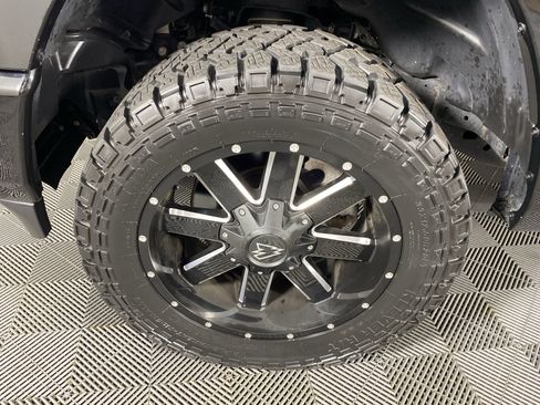 Used 2022 RAM 1500 Big Horn AWD/4WD image 14