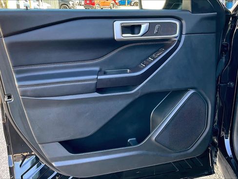 Used 2020 Ford Explorer XLT w/ Equipment Group 202A image 22