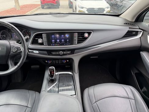 Used 2020 Buick Enclave Essence FWD image 23