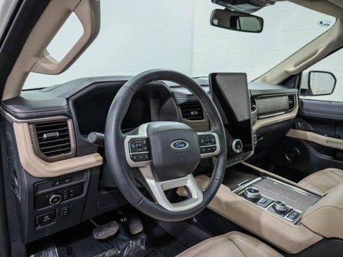 Used 2024 Ford Expedition Max Limited image 15