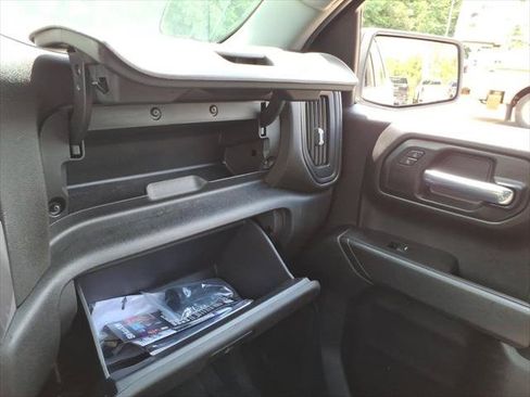 Used 2020 Chevrolet Silverado 1500 Custom w/ Custom Value Package AWD/4WD image 19
