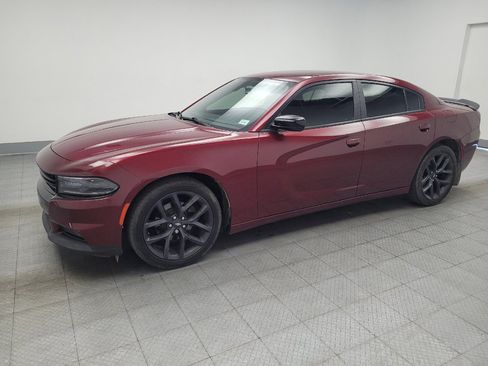 Used 2020 Dodge Charger SXT w/ Blacktop Package RWD image 2