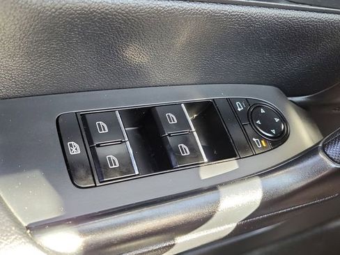 Used 2024 MAZDA CX-50 AWD 2.5 S w/ Preferred Package image 17