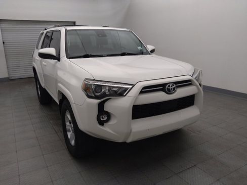 Used 2022 Toyota 4Runner SR5 image 14