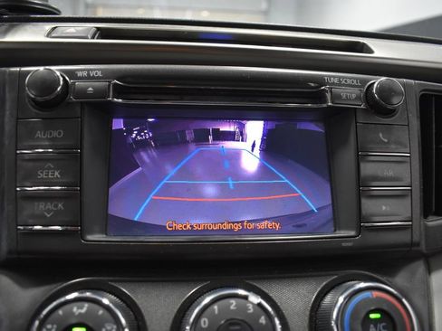 Used 2013 Toyota RAV4 LE FWD image 19