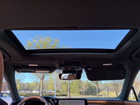 Used 2024 Lexus RX 350h w/ Convenience Package image 28