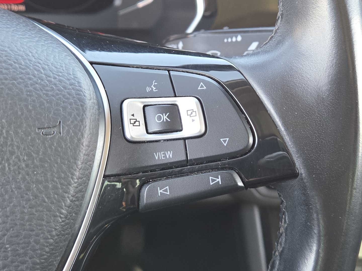 Used 2019 Volkswagen Jetta SEL FWD image 29