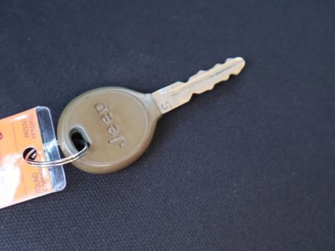 Used 2015 Jeep Wrangler Sport image 30