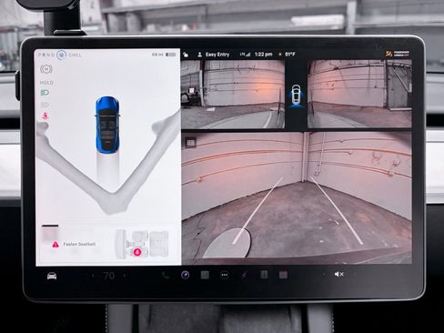 Used 2024 Tesla Model Y Performance image 14