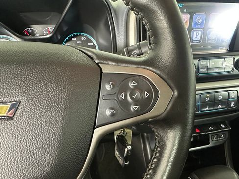 Used 2016 Chevrolet Colorado Z71 AWD/4WD image 12