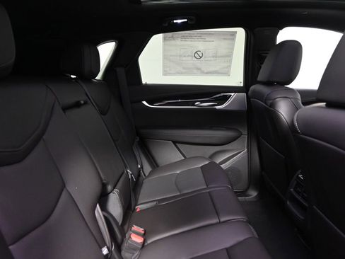 New 2025 Cadillac XT5 Premium Luxury w/ Technology Package AWD/4WD image 18