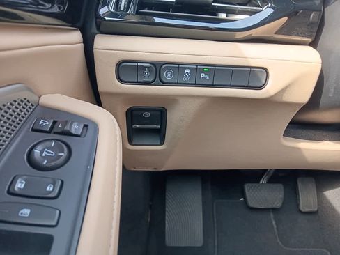 Used 2023 Acura MDX SH-AWD w/ Technology Package image 29