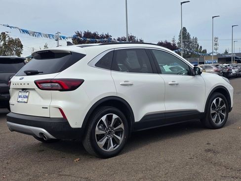 Used 2023 Ford Escape Platinum w/ Premium Technology Package image 30