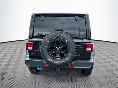 Used 2023 Jeep Wrangler Unlimited w/ Cold Weather Group AWD/4WD image 7