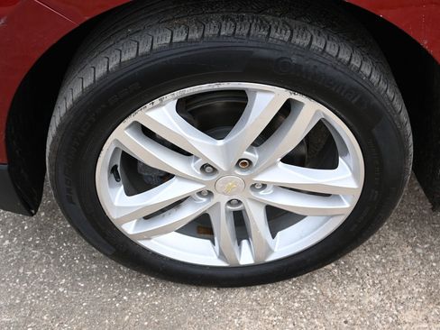 Used 2018 Chevrolet Equinox Premier image 9