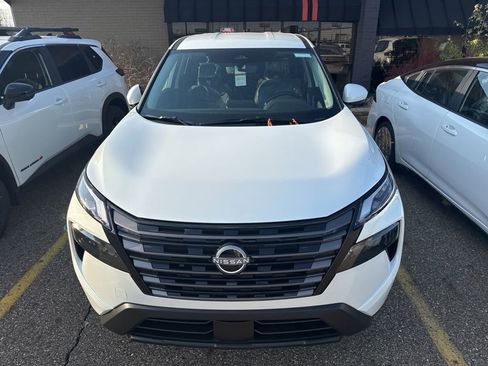 New 2026 Nissan Rogue SV w/ Cold Weather Package image 2