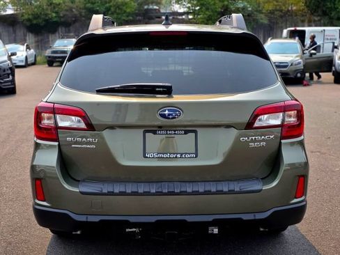 Used 2016 Subaru Outback 3.6R Limited AWD/4WD image 6
