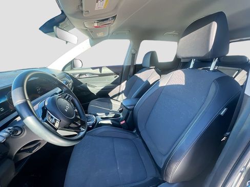 Used 2024 Kia Seltos S image 23