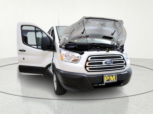 Used 2019 Ford Transit 350 XLT image 12