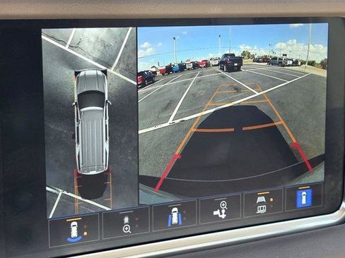 Certified 2022 GMC Yukon Denali image 22