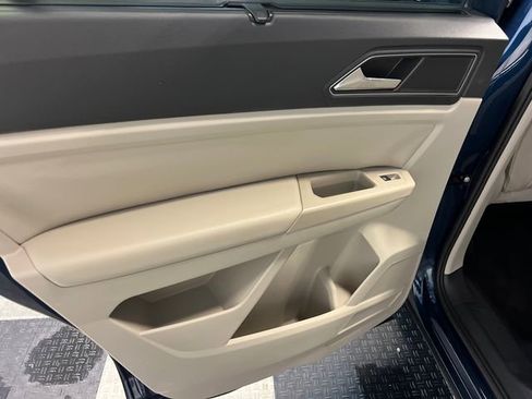Used 2018 Volkswagen Atlas SE FWD image 18