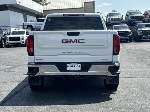 Used 2024 GMC Sierra 1500 SLT AWD/4WD image 4