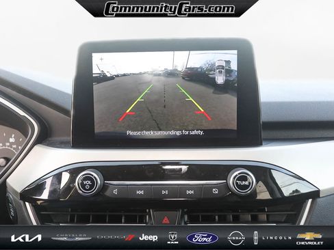 Used 2022 Ford Escape SEL image 17