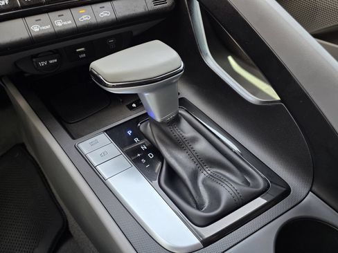 Certified 2025 Hyundai Elantra Sport FWD image 25
