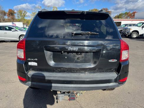 Used 2013 Jeep Compass 4WD image 4