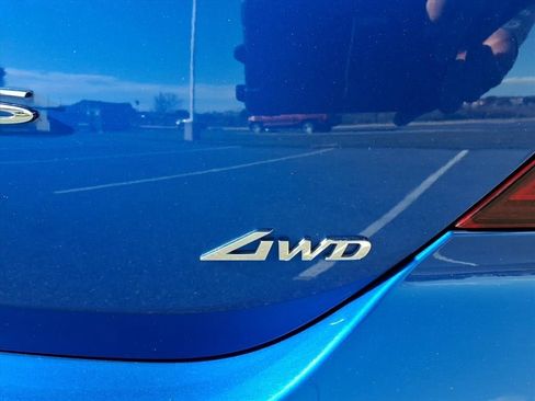 Used 2022 Genesis G70 2.0T image 8