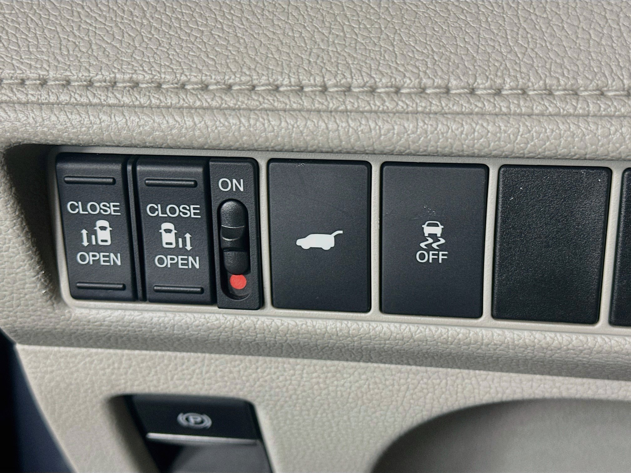 Used 2025 Honda Odyssey EX-L image 17