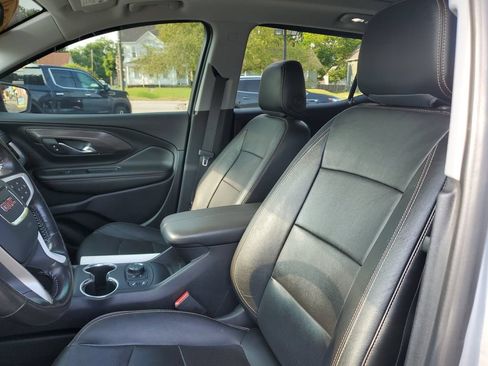Used 2020 GMC Terrain SLT w/ Preferred Package AWD/4WD image 16