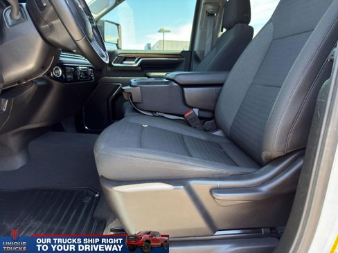 Used 2024 Chevrolet Silverado 3500 LT AWD/4WD image 17