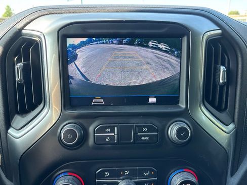Used 2022 Chevrolet Silverado 1500 LT w/ Z71 Off-Road Package AWD/4WD image 30