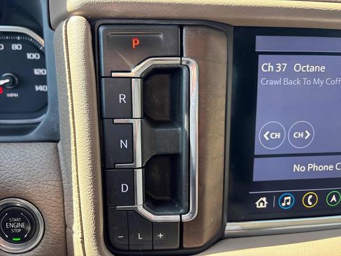 Used 2021 GMC Yukon Denali w/ Denali Premium Package AWD/4WD image 22