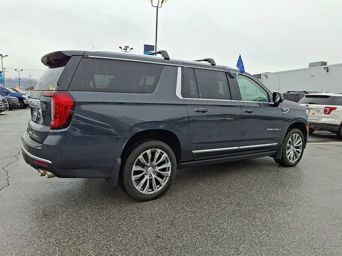 Used 2021 GMC Yukon XL Denali w/ Denali Premium Package image 12