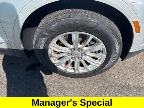 Used 2019 Cadillac XT5 FWD image 41