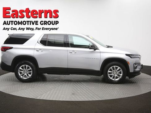Used 2022 Chevrolet Traverse LS AWD/4WD image 45