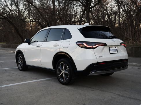 Used 2024 Honda HR-V EX-L image 7