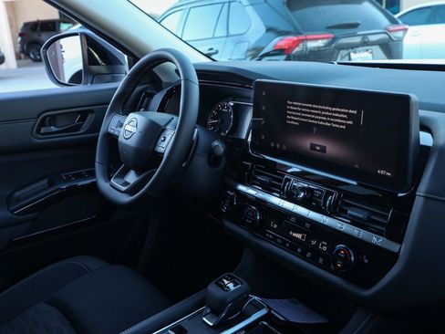 New 2026 Nissan Pathfinder SV image 20