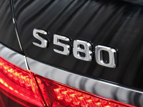 Used 2024 Mercedes-Benz S 580 4MATIC Sedan image 99