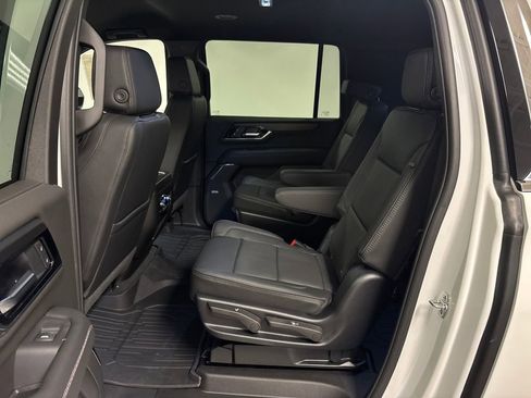 New 2026 GMC Yukon XL Denali w/ LPO, Floor Liner Package image 31