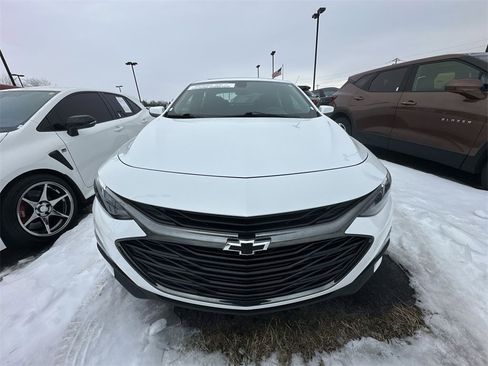 Used 2023 Chevrolet Malibu LT image 18