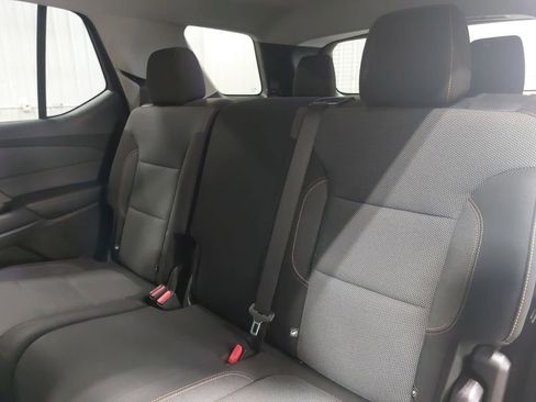 Used 2021 Chevrolet Traverse LS FWD image 13