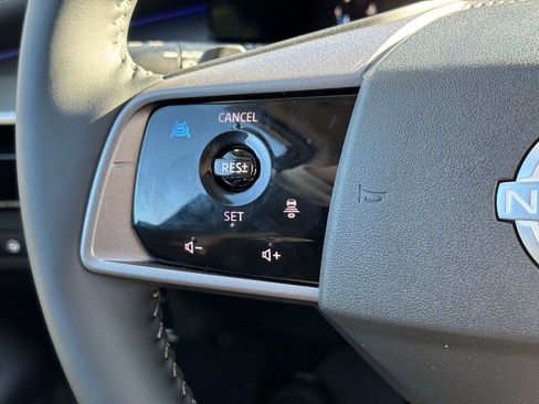 Used 2025 Nissan Murano SL image 25