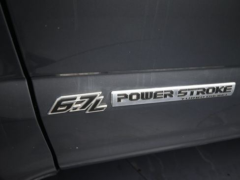 Used 2022 Ford F350 Platinum w/ FX4 Off-Road Package image 12